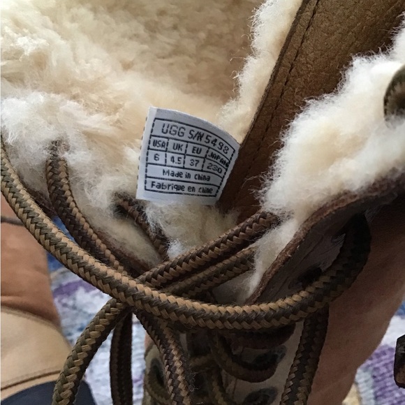 UGG ADIRONDACK TALL 5498 Suede Leather Sheepskin Lined Boots 6 Vibram Chestnut - Picture 12 of 14